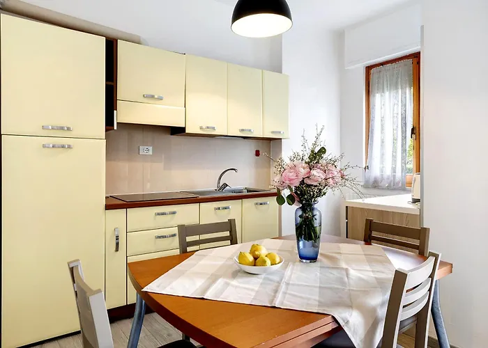 Bilocale Sul Borgo * 菲纳莱利古雷